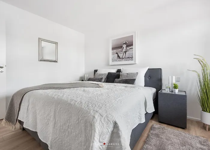 St Tropez, App 29 * Olpenitz